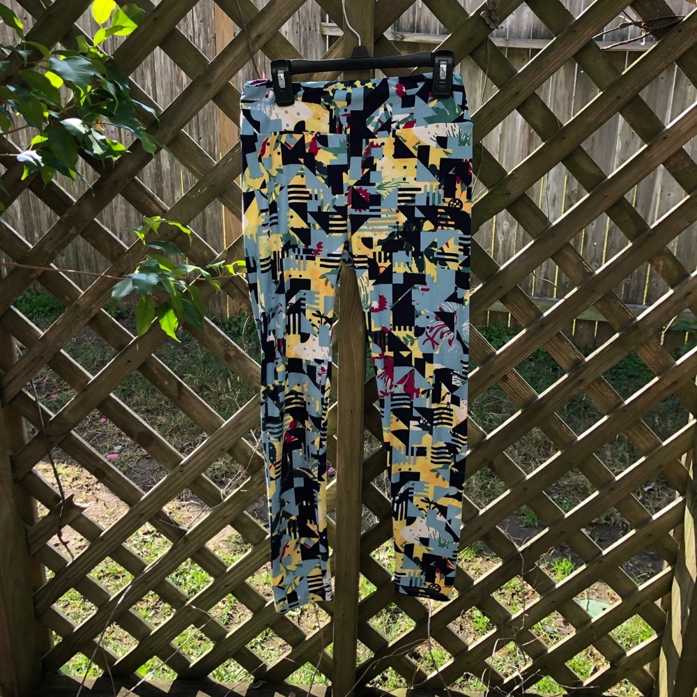 Patterned leggings